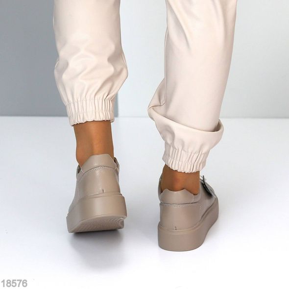 Модні жіночі кросівки з натуральної шкіри, кольору мокко, 36-41 р.