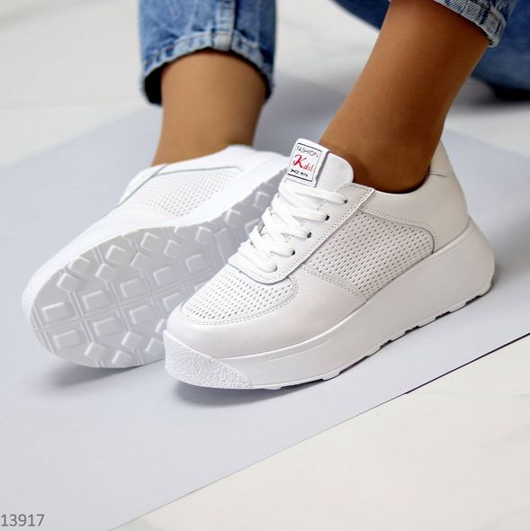 Літні жіночі кросівки із натуральної шкіри, білого кольору, 38, 39 р.