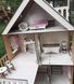 Дерев'яний триповерховий ляльковий будиночок для ляльок з двома терасами та меблями, 5 кімнат, з фанери