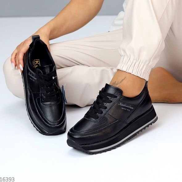 Модні жіночі кросівки з натуральної шкіри, чорного кольору, 36-41 р.