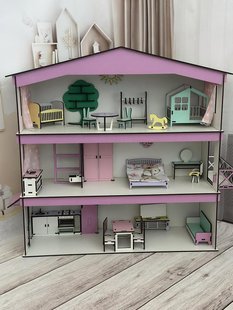 Деревянный сборный детский кукольный домик трехэтажный с комплектом мебели, с окнами, с дверью и балконом